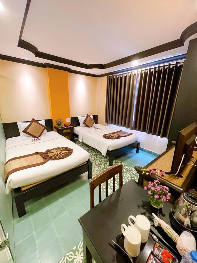 Ipeace Hotel - Bui Vien Walking Street Ho Chi Minh City Bagian luar foto