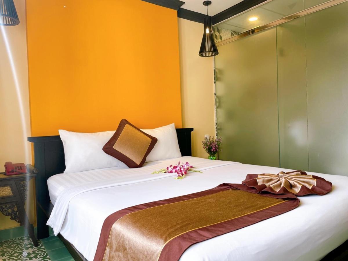 Ipeace Hotel - Bui Vien Walking Street Ho Chi Minh City Bagian luar foto