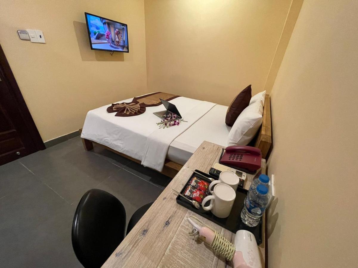 Ipeace Hotel - Bui Vien Walking Street Ho Chi Minh City Bagian luar foto