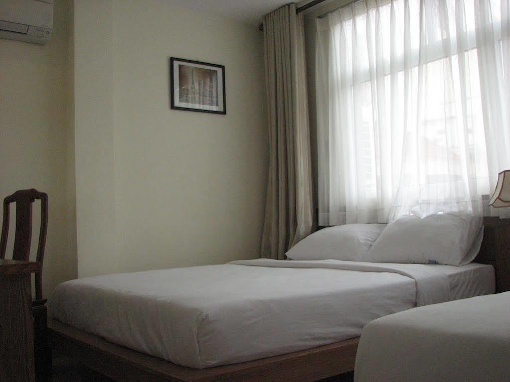 Ipeace Hotel - Bui Vien Walking Street Ho Chi Minh City Bagian luar foto