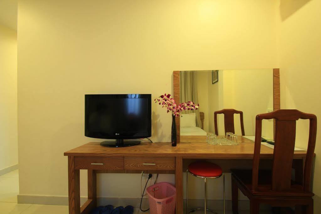 Ipeace Hotel - Bui Vien Walking Street Ho Chi Minh City Bagian luar foto